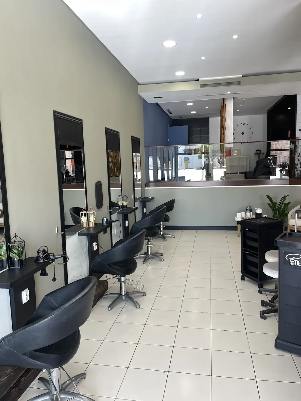 F HairDesign